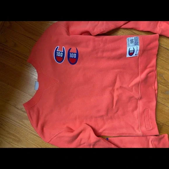 Champion Crewneck - Picture 1 of 2